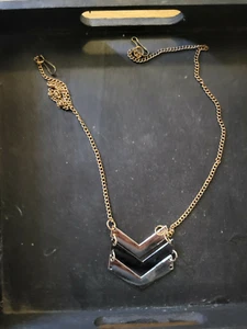 Women's Chevron Arrow Stack Black & Gold Necklace - Picture 1 of 2