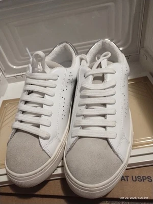 Steve Madden Nuevo Rezume Blanco Con Acento Plateado Y Estrella Talla 9 Zapatilla Baja Foto 1 de 4