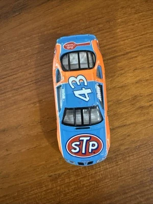 1996 NASCAR RARE John Andretti STP  Grand Prix #43 1:24 Diecast Hot Wheels! - Image 1 of 4