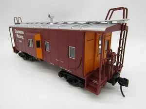 Atlas O Trainman® Bay Window Caboose - SP 1620 2-Rail - Picture 1 of 2