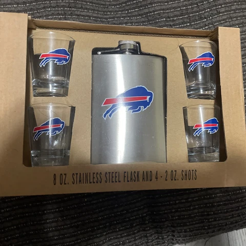 Buffalo Bills Stainless Steel 8oz Flask and Shot Glasses Set - NFL Licensed NEW Cover
