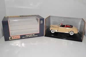 A66 1:18 UNIVERSAL HOBBIES EAGLE CHEVROLET DELUXE CONVERTIBLE 1941 TAN MIB RARE - Imagen 1 de 19