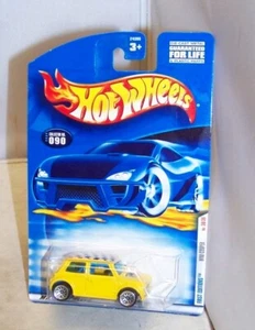 1:64 HOT WHEELS 2000 FIRST EDITIONS MINI COOPER YELLOW #090 30/36 24366 NIP - Picture 1 of 2