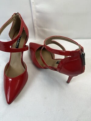Sandalias Michael Antonio para mujer de tacón rojo punta charol cremallera trasera 8  Foto 1 de 4