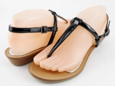 $90 BOUTIQUE 9 PANDI Black Shiny Designer Thong Low Wedge Heel Sandals 8 - Image 1 of 4