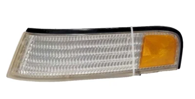 1990-93 Chevrolet Lumina Van LH Side Marker (fender Mounted) - Image 1 of 4