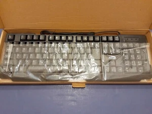 OEM AST Kin-16 Standard Keyboard with USB Connection - Picture 1 of 2
