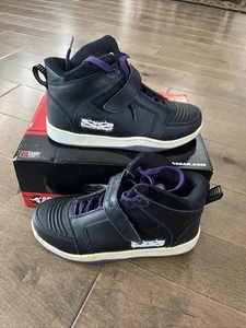 Speed and Strength Women's Wicked Garden Moto Shoe, Black, Purple Women's 8 - Foto 1 di 6