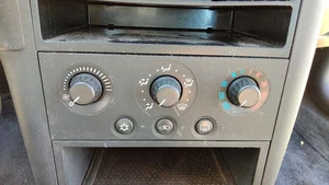 04-08 Pontiac Grand Prix Temperature Control Module In Dash Heater Ac Head Unit - Picture 1 of 4