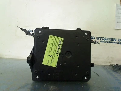 CENTRALINA PORTA FUSIBILI Renault Megane III Grandtour (KZ) 2013 a2c53284891 - Immagine 1 di 4