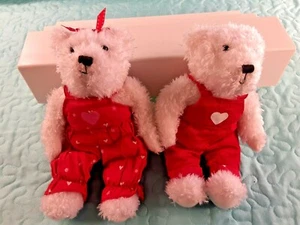 LOVE BEARS PLUSH HALLMARK VALENTINE'S DAY MAGNETIC KISS HAND HOLDING 8.5" - Picture 1 of 12