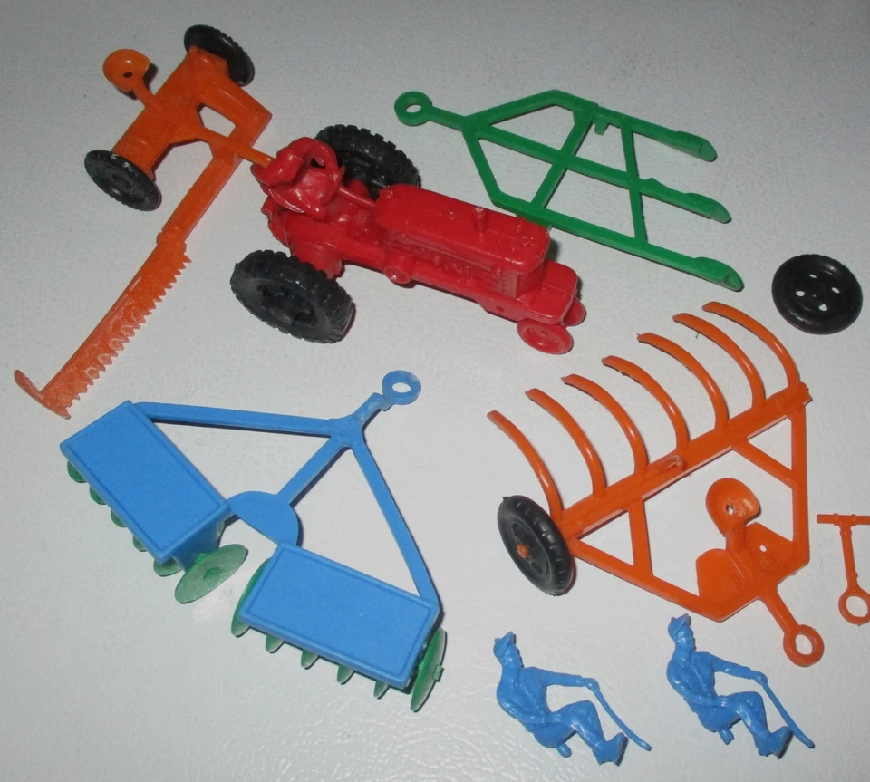 Marx 1970s Modern Farm Tractor, Farm Implements and Operators - Image 1 of 1