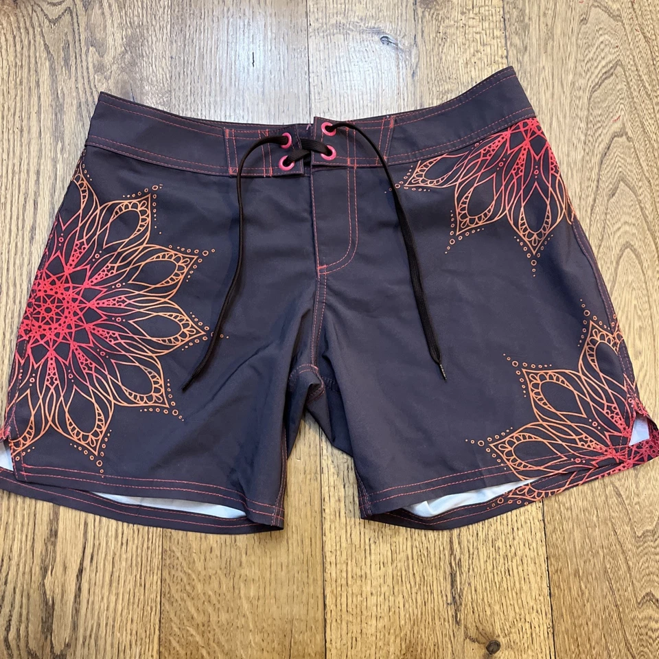 Prana Women's Board Shorts Mandala Print Swim Bottoms, Size S - Image 1 of 4