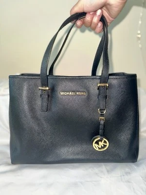 Michael Kors - Black Jet Set Travel Saffiano Leather Bag - Image 1 of 4