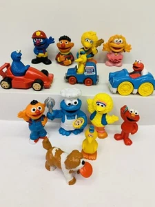 VINTAGE 1982- 2012 SESAME STREET FIGURES LOT 14 HASBRO - Picture 1 of 9