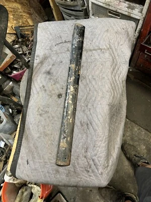 Chevrolet Bel Air 1950 1951 1952 techo rígido cuarto derecho ventana decoración moldura Foto 1 de 4