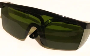 Protective laser glasses - Picture 1 of 1