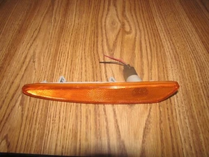 2005-2013 CHEVROLET CORVETTE FRONT SIDE MARKER LIGHT LH OEM DRIVER - Picture 1 of 2