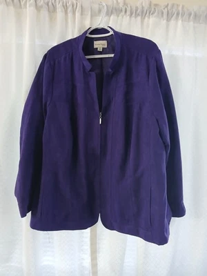 Chaqueta de poliéster suave con cremallera púrpura para mujer 22W de Studio Works para mujer Foto 1 de 4