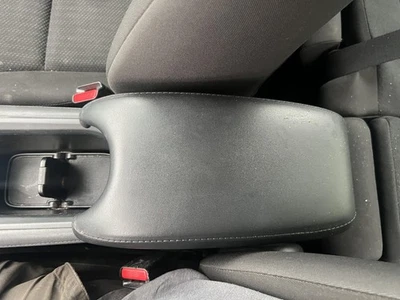 Used Front Lower Center Console fits: 2017 Honda Hr-v floor leather armrest AT C Foto 1 de 4