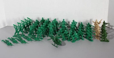 Lote misto 50+ Disney Pixar e diversos Figuras de soldados militares marrons verdes do exército - Imagem 1 de 4