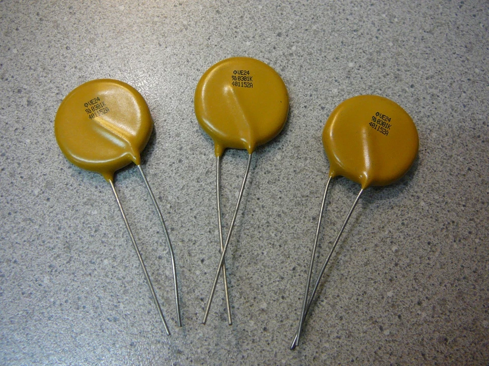 THOMSON Metal Oxide Varistor (MOV) 470V 6.5KA Disc 24mm  **NEW**  Qty.3 - Image 1 of 1