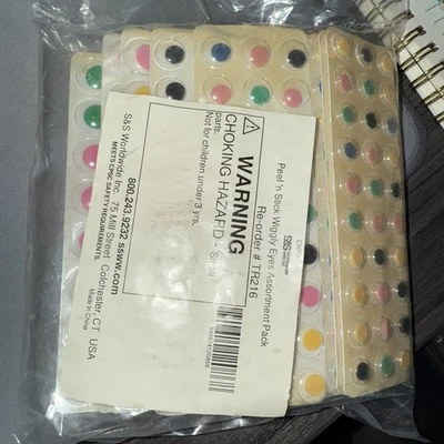 Pelar y pegar ojos movibles en hojas, multicolor, tamaños surtidos, 500 (E53) Foto 1 de 3