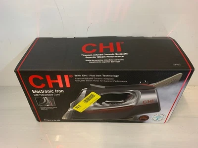 Suela de cerámica con infusión de titanio de hierro plano profesional CHI 13102 1700 W Foto 1 de 4