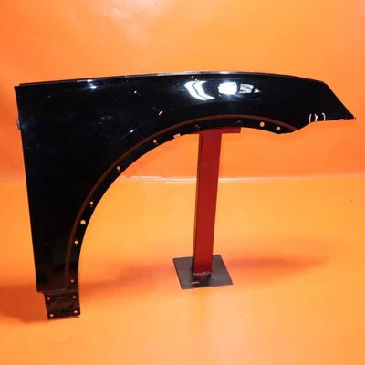 Guardabarros pasajero derecho audi q5 2018 2019 2020 2021 negro oem Foto 1 de 4