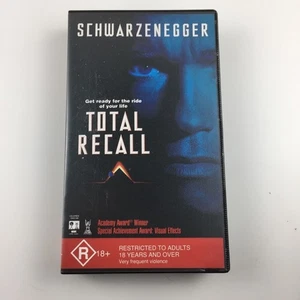 Total Recall (VHS, 1990, R18+) Arnold Schwarzenegger - Vintage - Picture 1 of 3