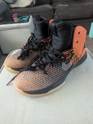 NIKE AIR JORDAN XXXI 31 TABLERO TRASERO ROTO talla 8 845037-021 sin caja Foto 1 de 4