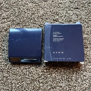 Avon Incredible Finish Pressed Powder Classic Ivory Translucent - Picture 1 of 6