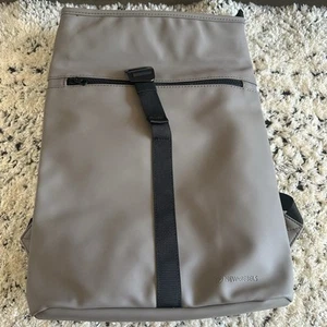 New Rebels Rubberized Folding Top Backpack Never Been Used Gray W/Black Straps - Imagen 1 de 10