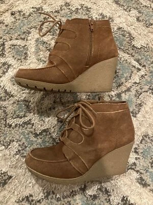 Cuña Mia Berdina para mujer, cuero marrón, talla 6,5 Foto 1 de 4