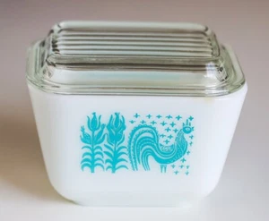 Vintage Pyrex Amish Butter print Refrigerator Case W/Lid Turquoise Milk Glass - Picture 1 of 10