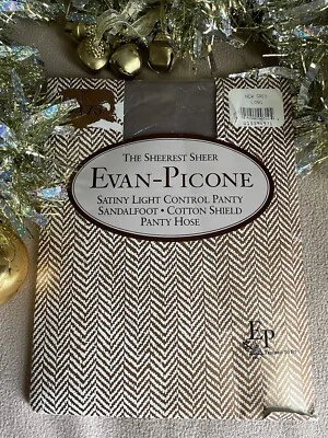 De colección. Manguera panty de nailon transparente Evan Picone The Sheerest talla larga gris  Foto 1 de 2