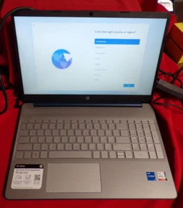 HP LAPTOP 15-DY5885WM - Afbeelding 1 van 4