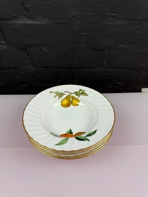 4 x Royal Worcester Evesham Gold Rimmed Soup Bowls 20.5 cm Wide 2 Sets Available - Image 1 of 4