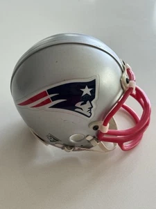 Minicasco plateado de colección New England Patriots Riddell 1995 VSR talla 3 5/8 réplica - Imagen 1 de 12