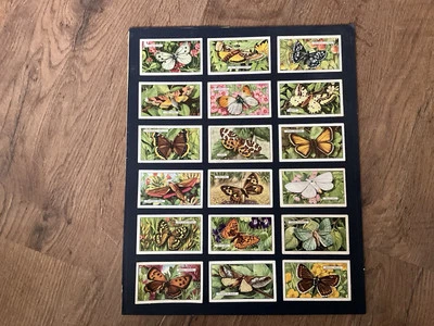 BUTTERFLIES AND MOTHS   CARDS      18 GALLAGHERS         ORIGINAL - Image 1 of 2