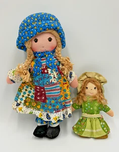 NM Pair of  VTG 70s Holly Hobbie 9" & Rare Friend Amy 5" Knickerbocker Rag Dolls - Picture 1 of 14