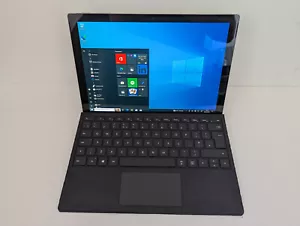 Microsoft Surface Pro 5 Intel Core i5-7300U 2.6GHz 8 GB 256GB SSD Win 10 12.3" - Picture 1 of 8