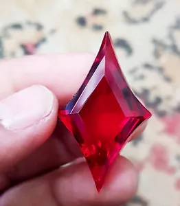 Funkelnder roter Topas ausgefallen Anhänger Größe künstlich tolle Qualität Edelstein - Bild 1 von 5