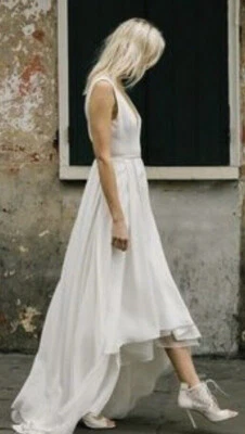 Sexy Vestido de Boda Alexandra Grecco Tahula 6 Marfil Seda y Organza Bajo V Alto Bajo Foto 1 de 4