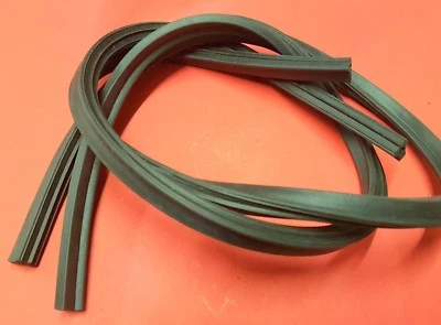 Junta de luces traseras 2 piezas Lada Niva Taiga 21213 / 21213- 3716018 / Autovaz - Imagen 1 de 2