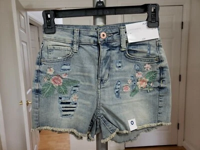 NUEVO Pantalones Cortos Juniors Arizona Jean Co Bordados Floral Jean Talla Junior 0 Foto 1 de 4
