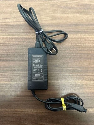 Fuente de alimentación conmutada FY-2932000 entrada 100-240V 50/60Hz 2,5A salida 29,4V Foto 1 de 3