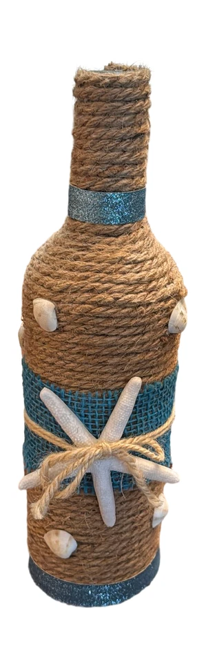Джутовая обернутая винная бутылка с морской звездой и ракушками прибрежный декор - Изображение 1 из 1