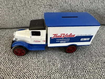 ERTL 1931 HAWKEYE CAMIÓN FUNDIDO A PRESIÓN BANCO DE MONEDAS HARDWARE VALOR REAL PUBLICIDAD JUGUETE Foto 1 de 4