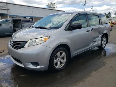 Used Front Left Drive Axle Shaft fits: 2012 Toyota Sienna Front Axle 4 cylinder Foto 1 de 4